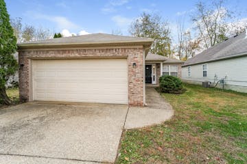 11116 Meadow Chase Ct Louisville, KY 40229
